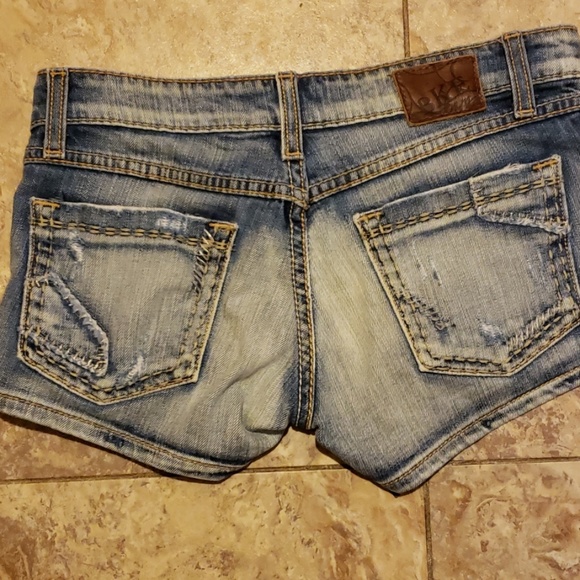 Bke stella Jean shorts - Picture 2 of 3